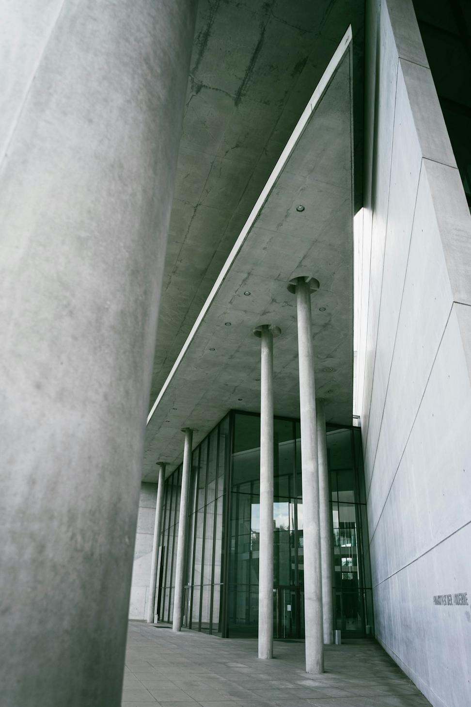 Yorkville Retail